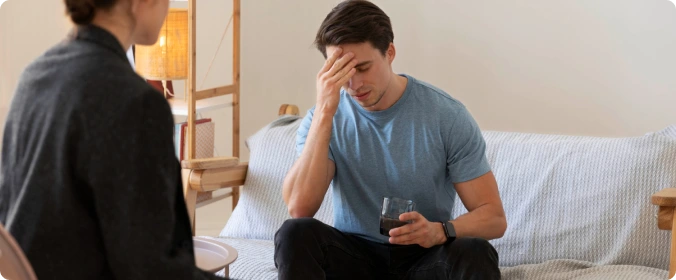 Person som får behandling for posttraumatisk stresslidelse (PTSD)